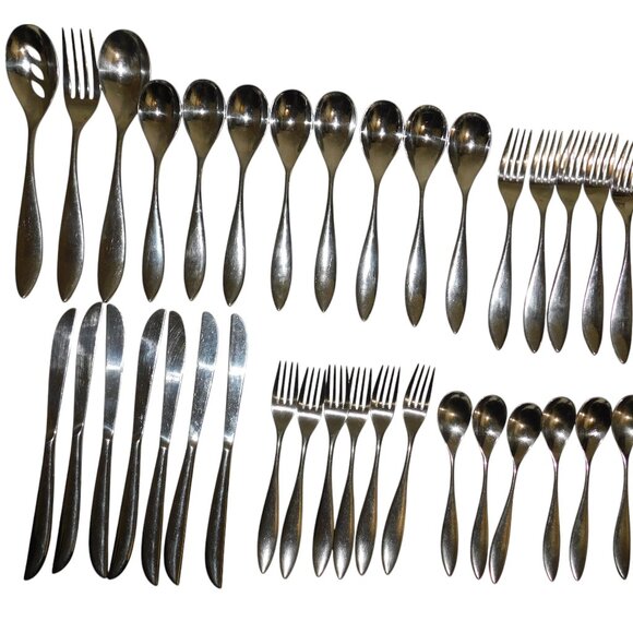 Robert Welch 18/10 Flatware Set With Serving Utensils 37 Pieces - Picture 1 of 11